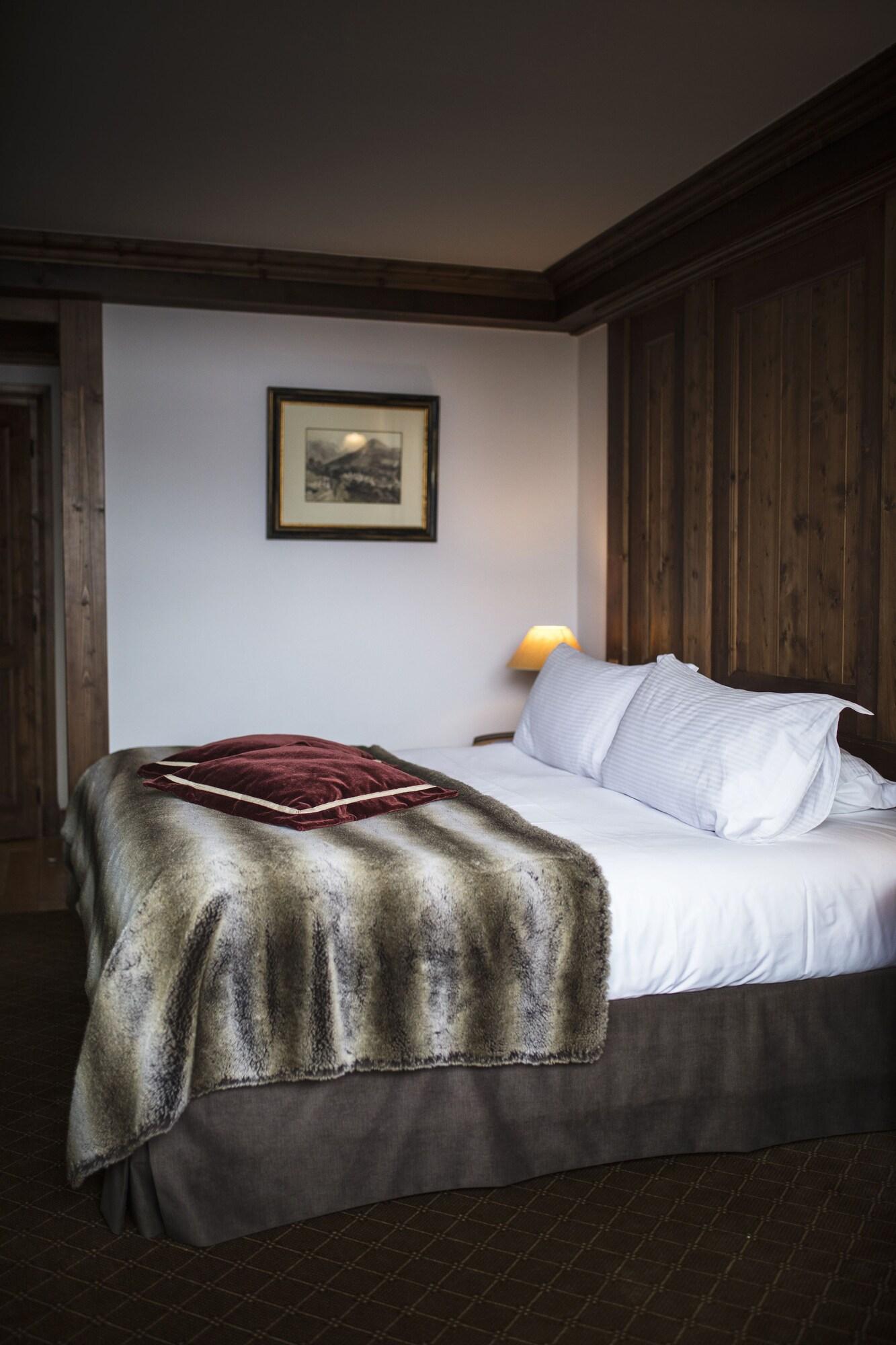 Hotel Les Barmes De L'Ours Val-dʼIsère المظهر الخارجي الصورة