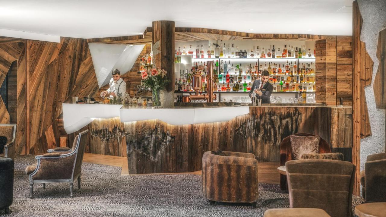 Hotel Les Barmes De L'Ours Val-dʼIsère المظهر الخارجي الصورة