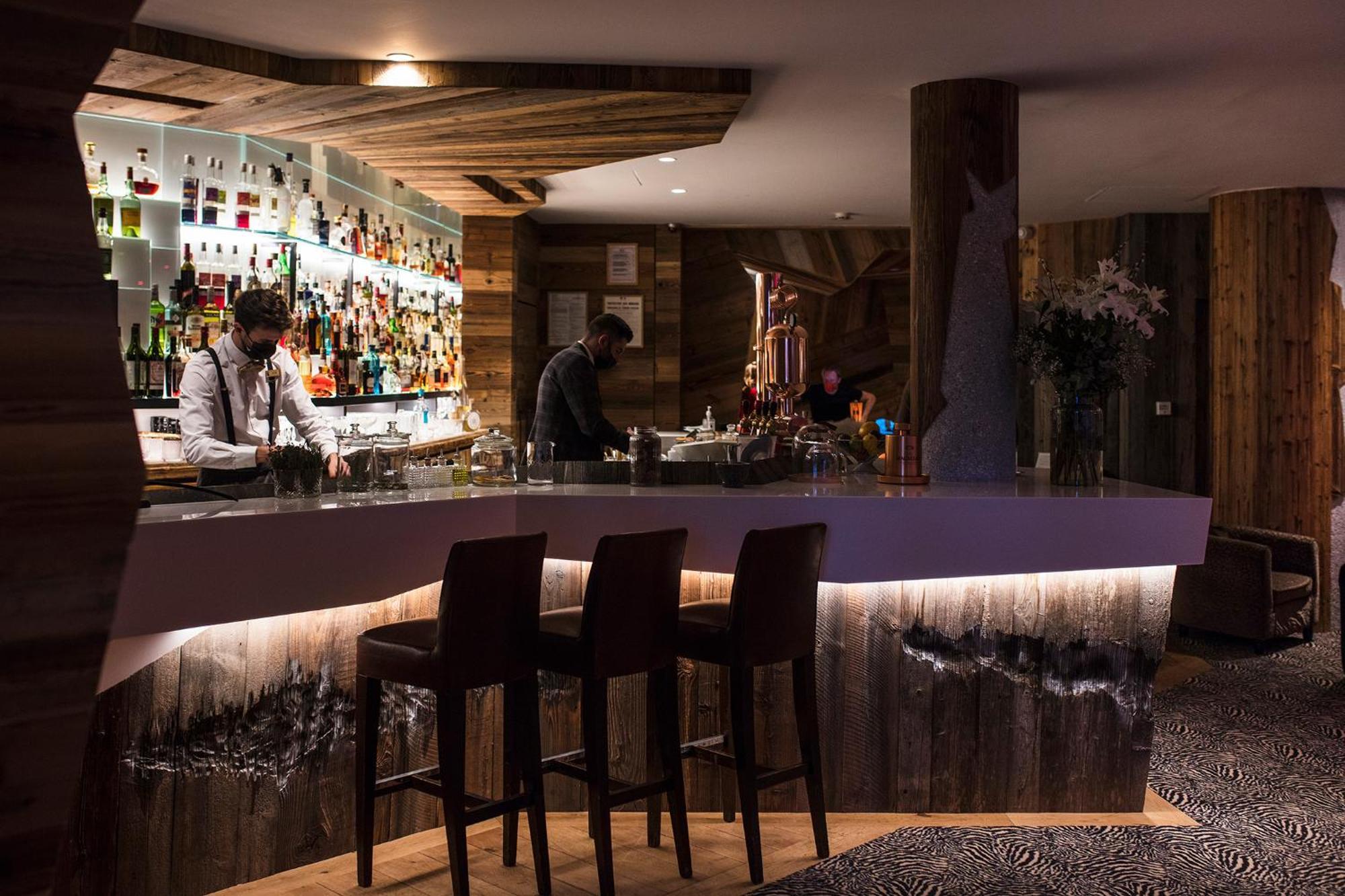 Hotel Les Barmes De L'Ours Val-dʼIsère المظهر الخارجي الصورة